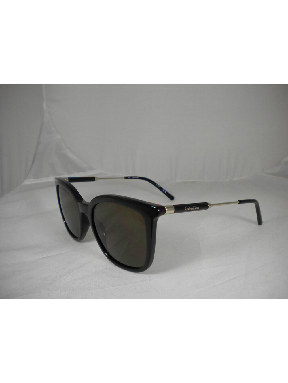 Calvin Klein CK3204S 001 Black (CK04)